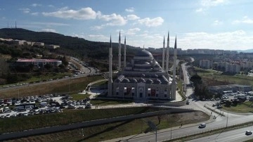 Diyanet İşleri Başkanı Erbaş, 18 Mart Hatime Ana Ulu Camisi'nde hutbe irat etti