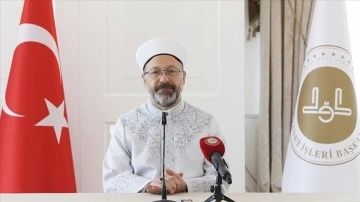 Diyanet İşleri Başkanı Erbaş, İsveç'te Kur'an-ı Kerim'e yönelik eyleme onay verilmesi