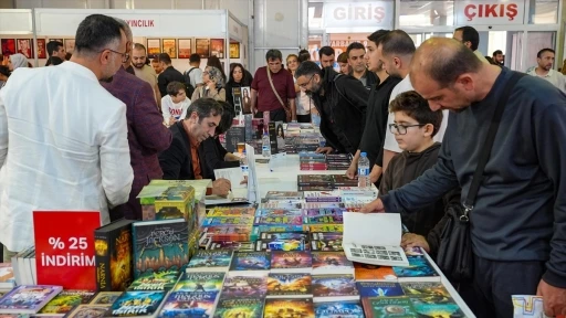 Diyarbakır 9. Kitap Fuarı devam ediyor