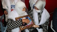 Diyarbakır annelerine Memur-Sen&#039;den destek ziyareti
