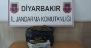 Diyarbakır'da 52 kilo esrar ele geçirildi