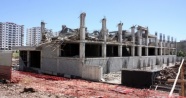 Diyarbakır'da güvenlik tedbirleri alınmayan inşaatlar tehlike saçıyor