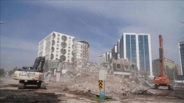 Diyarbakır'da depremde yıkılan Galeria Sitesi'nin müteahhidi tutuklandı