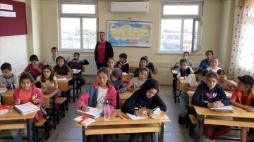 Diyarbakır'da öğretmenler "Haydi kızlar okula" dedi, 16 çocuk yeniden okullu oldu