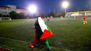 Diyarbakırlı "Şalvarlı Mourinho"dan Gazze'ye destek