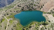 Doğa harikası Ardos Gölü Kovid-19&#039;dan bunalan vatandaşların uğrak yeri oldu