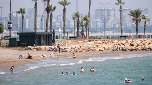 Doğu Akdeniz'de hissedilen hava sıcaklığı 40 dereceyi aştı