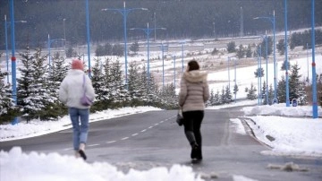 Doğu Anadolu'da soğuk hava ve kar yaşamı olumsuz etkiliyor
