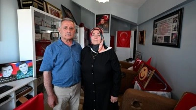 Doğum g&uuml;n&uuml;nde oğlunu şehadete uğurlayan anneden "bizi asla yıkamayacaklar" mesajı