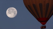 Dolunay ve balonlar Kapadokya&#039;da görsel şölen sundu