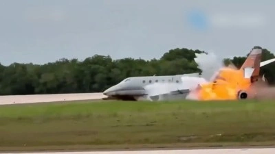 Dominik Cumhuriyeti'nde motoru arızalanan jet havalimanı yakınına d&uuml;şt&uuml;