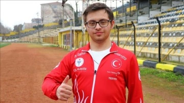 Down sendromlu milli atlet, Antalya'daki Trisome Oyunları için hazırlıklarını sürdürüyor