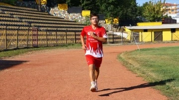 Down sendromlu milli atlet Emirhan Akçakoca, Avrupa Şampiyonası'nda iddialı