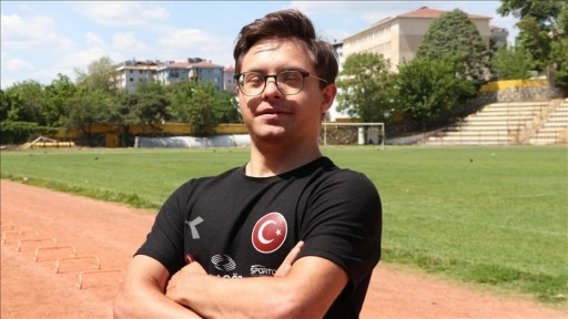 Down sendromlu milli atlet Emirhan Akçakoca'nın hedefi ikinci kez Avrupa şampiyonluğu