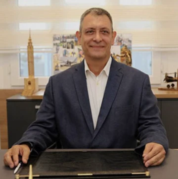 Dr. Halil İbrahim Tekin: T&uuml;p Bebek Tedavilerinde Başarıyı Yakalıyor