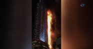 Dubai'de 63 katlı otelde yangın çıktı