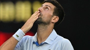 Dünya 1 numarası Djokovic'ten Roma Açık'a erken veda
