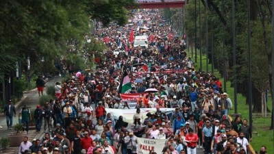 D&uuml;nya Kupası a&ccedil;ılış ma&ccedil;ı &ouml;ncesi Mexico City'de protestolar g&uuml;ndemde