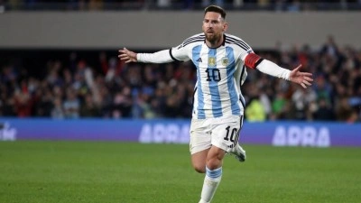 D&uuml;nya Kupası'nın iki "Altın Top"a sahip tek oyuncusu Messi