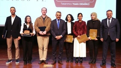 "D&uuml;nya Soykırımlar Tarihi ve Gazze" temalı infografik yarışmasında &ouml;d&uuml;ller sahiplerini bul