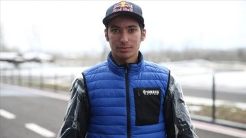 Dünya Süperbike şampiyonu Razgatlıoğlu 2022'de de birincilik için mücadele verecek