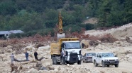 Düzce&#039;de sel bölgesindeki çalışmalar yeniden başladı