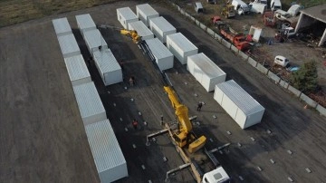 Düzce'de depremzedeler için konteynerler kuruluyor