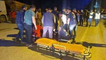 Düzce'de motosikletin yayaya çarptığı kazada 3 kişi öldü