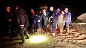 Düzce'de su baskınlarında mahsur kalanlar kurtarıldı