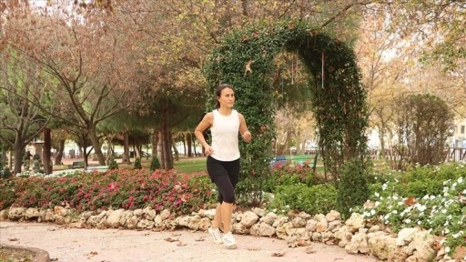 Ebru öğretmenin "uzun mesafe koşu" sevgisi