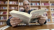Edebiyat kentinin 79 yaşındaki &#039;kitap kurdu&#039; öğrencilere örnek oluyor
