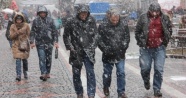 Edirne’de kar etkisini arttırdı
