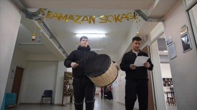 Edirne'de &ouml;ğrenciler okullarında "Ramazan Sokağı" oluşturdu