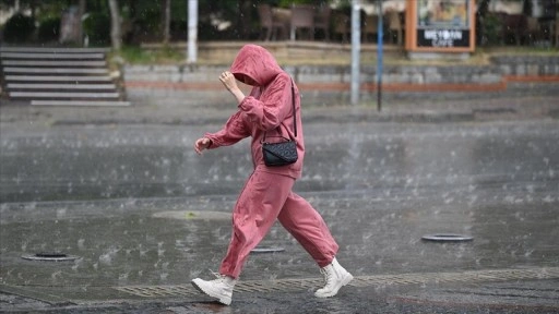 Edirne ile Kastamonu'da, sağanak ve dolu etkili oldu