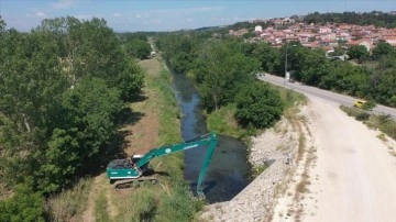 Edirne'de kirlilikle gündeme gelen drenaj kanalı temizlendi