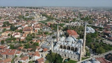 Edirne'deki Üç Şerefeli Cami farklı yapısıyla ön plana çıkıyor