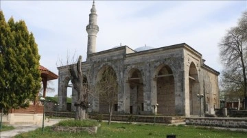 Edirne'nin 'soğan boğumlu' minaresiyle ünlü camisi: Gazi Mihal