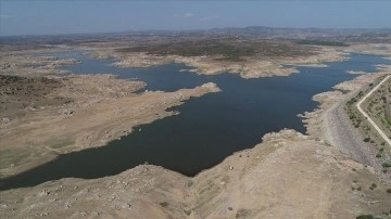 Edirne'ye içme suyu sağlayan barajın su seviyesi günden güne eksiliyor