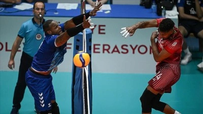 Efeler Ligi'nde "Ankara r&uuml;zgarı"