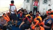 Ege Denizi'nde 55 düzensiz göçmen yakalandı
