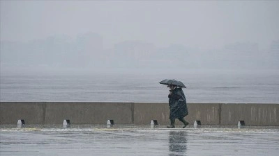 Ege'nin batısı i&ccedil;in kuvvetli yağış, Orta Karadeniz i&ccedil;in fırtına uyarısı