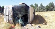 Elazığ-Bingöl yolunda otobüs devrildi: 15 yaralı