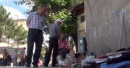 Elden çıkartılan eşyalar bu pazarda değerlendiriliyor