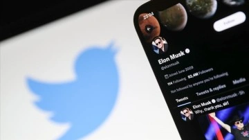 Elon Musk, Twitter'ı yaklaşık 44 milyar dolara satın almak için anlaştı