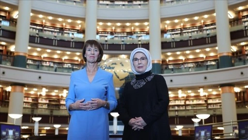 Emine Erdoğan'dan Almanya Başbakanı Merz'in eşiyle yaptığı ziyaretlere ilişkin paylaşım