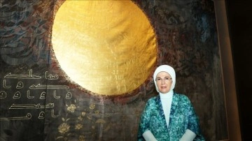 Emine Erdoğan, Katar'da İslam Eserleri Müzesi'ni ziyaret etti