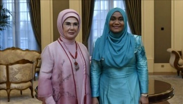 Emine Erdoğan, Maldivler Cumhurbaşkanı Muizzu'nun eşi Sajidha Mohamed ile görüştü