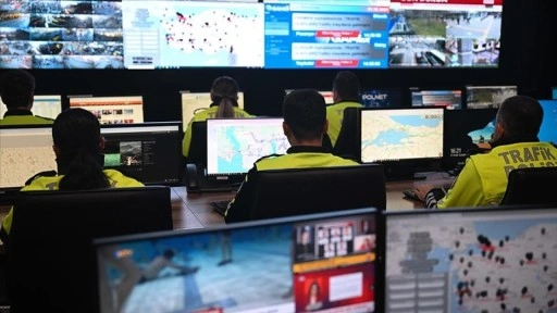 Emniyet Genel M&uuml;d&uuml;rl&uuml;ğ&uuml; Trafik Başkanı Mutlu'dan s&uuml;r&uuml;c&uuml;lere "yılbaşı" uyarısı