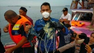 Endonezya&#039;da denize düşen uçağın enkazı 4 ayrı noktaya dağıldı
