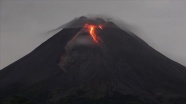 Endonezya&#039;da Merapi Yanardağı&#039;nda volkanik hareketlilik yaşandı